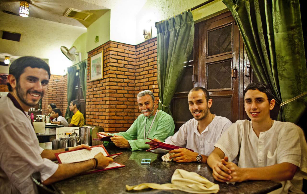 Mvt & Restaurant Hotel
