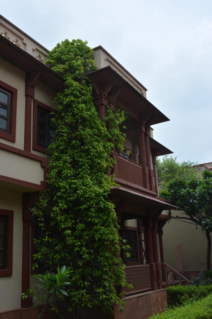 Mvt & Restaurant Hotel 3*