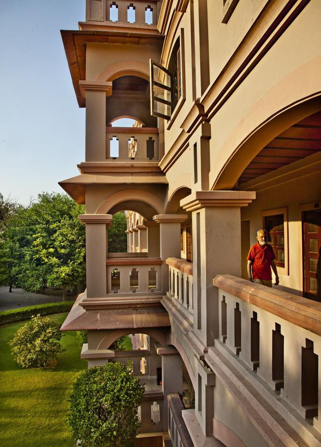 Mvt & Restaurant Hotel 3*