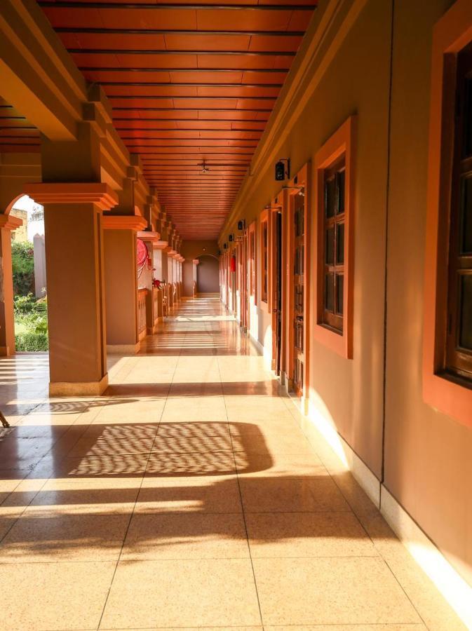 Mvt & Restaurant Vrindavan